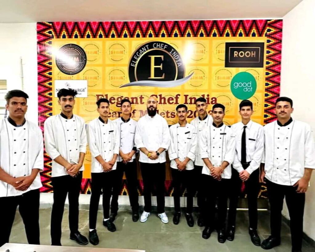 State Institute of Hotel Management - Dharamsala | Elegant Chef India debuts at SIHM on the lines of MasterChef | The students prepared dishes of coarse grains.