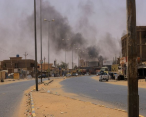 Sudan death toll nears 100 as clashes continue