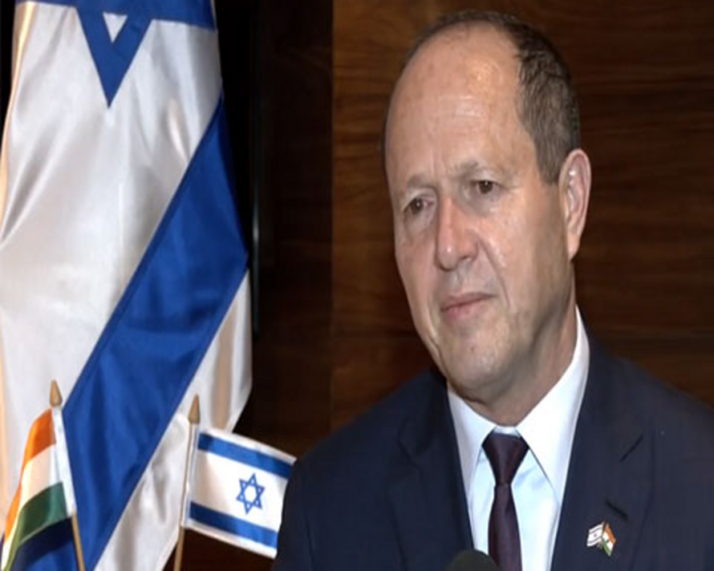 Israeli Economy Minister calls for more Indian investors, backs India in combating terrorism