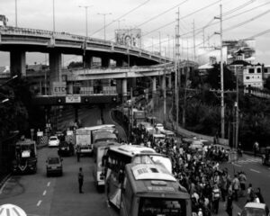 Khargone Accident | 15 killed in Madhya Pradesh's Khargone as bus falls off bridge after breaking railing