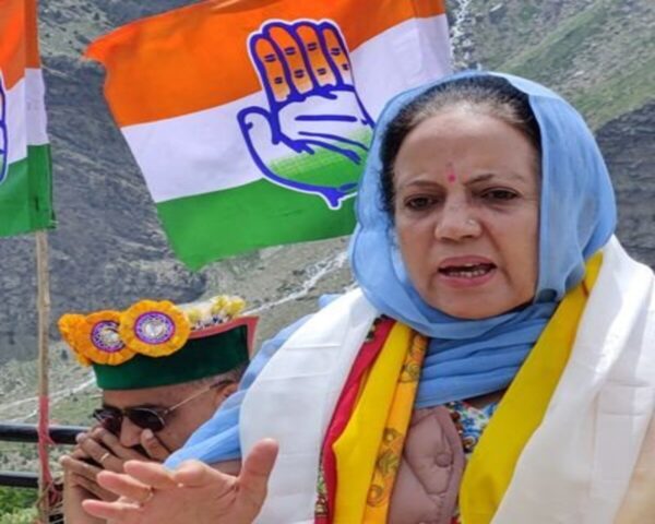 Himachal Pradesh State Congress President and Member of Parliament Pratibha Singh instructed the officials in Kullu to complete the developmental targets in time.