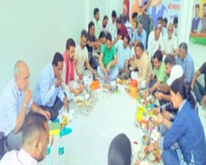 Tiffin meeting organized today in Hamirpur as part of BJP's public relations campaign on completion of 9 years of Modi government