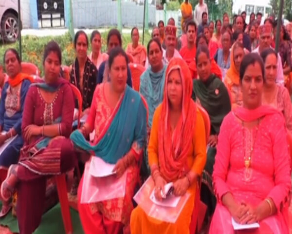 Farmers training camp organized in Palampur,Training given to 120 farmers of Mandi district