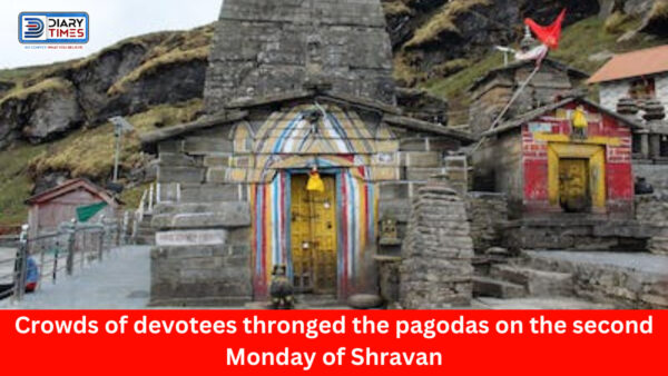 Himachal News : Crowds of devotees thronged the pagodas on the second Monday of Shravan