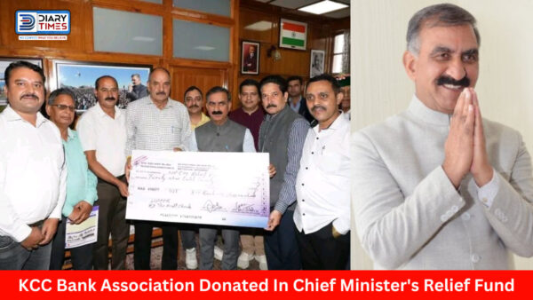 Shimla News - KCC Bank Association Presented A Cheque of Twenty Nine Lakh Seventy One Thousand Rupees to The Chief Minister's Relief Fund.