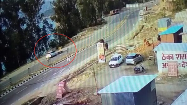 Bilaspur Accident News: Two Injured Car Bike Collision On Kiratpur Manali Four Lane