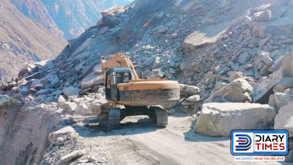 Kinnaur News: Kinnaur National Highway Five Continue To Blocked On Fourth Consecutive Day Due To Landslide