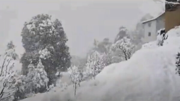 Snowfall in Bharmour of Chamba district