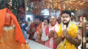 Union Minister Anurag Thakur had darshan of Maa Chintpurni this morning on the festival of Ramnavami.