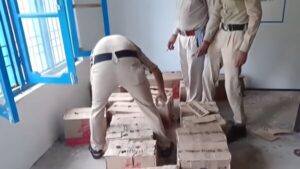 Himachal: Police recovered 21 boxes of stolen English liquor from an empty building of Jal Shakti Department