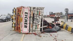 Truck loaded with tomatoes overturned at Garamoda toll plaza