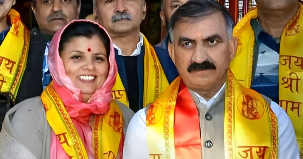 CM Sukhu with wife Kamlesh Thakur