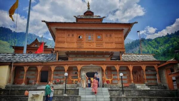 Unveiling the Divine: A Pilgrimage Through Himachal Pradesh’s 15 Ancient Temple Treasures