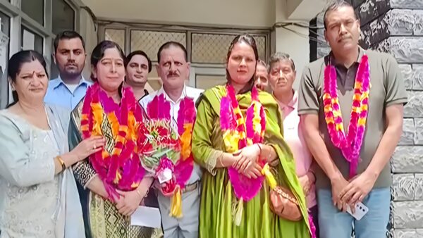 Mamta Kapoor became the President of Jogindernagar Nagar Panchayat