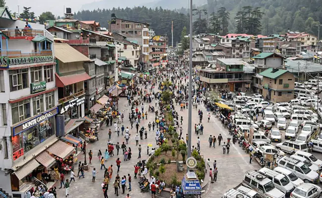 jvqoqffc_himachal-tourists-pti-650_625x300_04_July_21