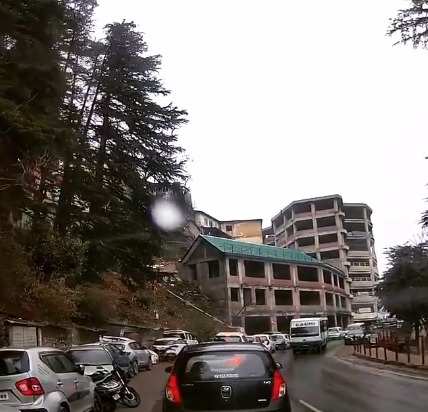 Tourists troubled by pollution are heading to Himachal's hill stations, 7 thousand vehicles reached Shimla