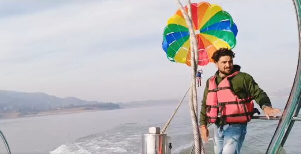 Adventure...Tourists enjoying parasailing in Gobind Sagar lake of Bilaspur.