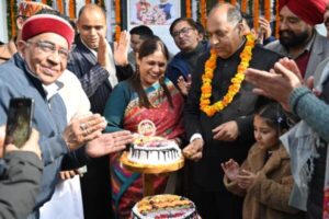 BJP karyakartas celebrating Jairam Thakur's 60th birthday