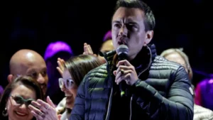 Daniel Noboa's Re-Election Campaign in the Face of Ecuador's Crime Crisis