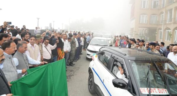 GREEN-FLAG-Photoroom
