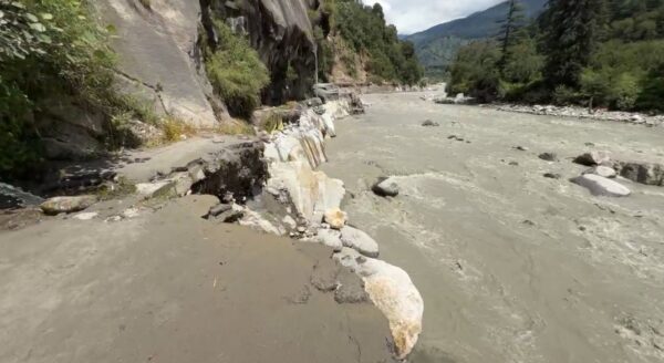 Kiratpur-Manali Highway Reopens for Light Vehicles After Fresh Landslide