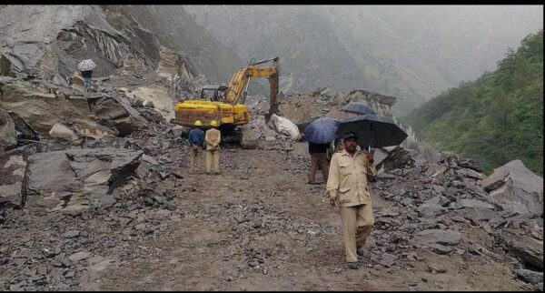 High-Level Meeting on Resolving Issues Related to NHAI Road Projects in Himachal: Speaker