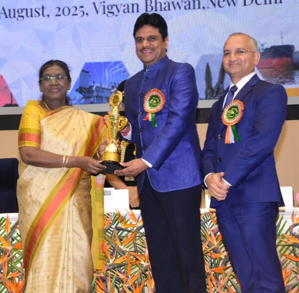 President Confers SCOPE Eminence Award on SJVN for Excellence in Human Resource Management