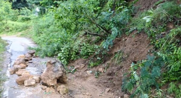 LANDSLIDE-2-Photoroom