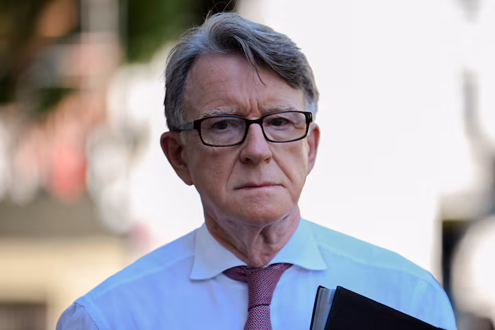 Clever Mandelson Caught in the Glare of the Epstein Scandal