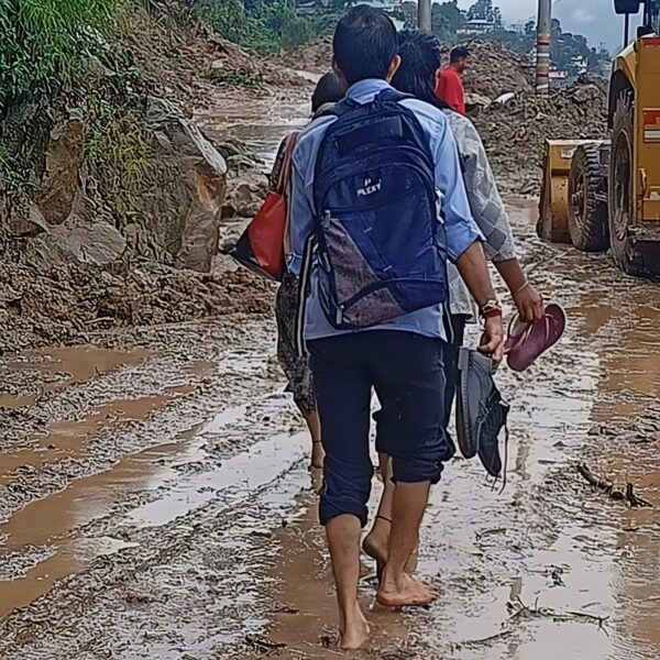 Landslides block key highways in Mandi and Lahaul-Spiti, leaving hundreds of vehicles stranded