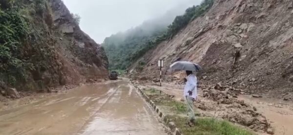 Kiratpur–Manali Highway Reopens After Four Days, Bringing Relief to Travelers
