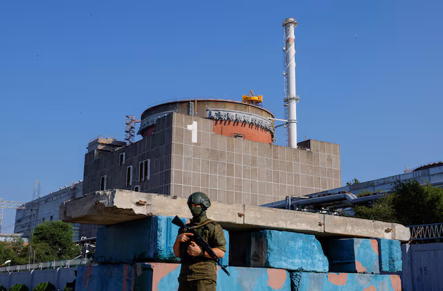 Repairs Begin on Zaporizhzhia Nuclear Plant Power Lines After Local Ceasefire Zone Established