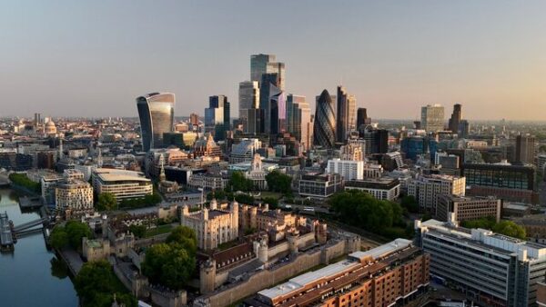 IMF Raises UK’s 2025 Growth Forecast but Warns of Persistently High Inflation