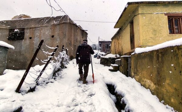 Snow Continues in Higher Reaches of Himachal; Shimla Records 8.8°C