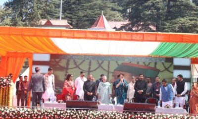 Sonia Gandhi Unveils Statue of Former Himachal CM Virbhadra Singh in Shimla