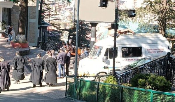 High Court on alert after bomb threat email