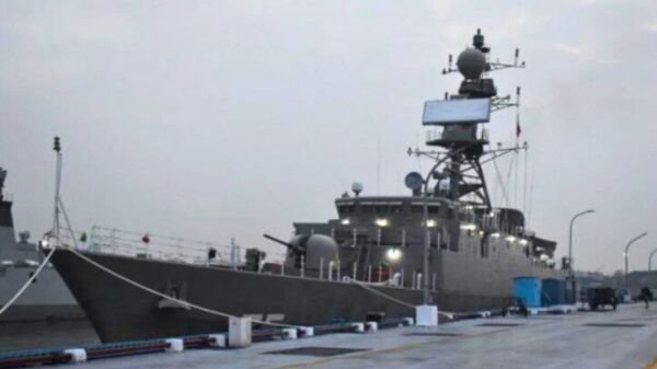 US Submarine Sinks Iranian Warship Returning From India’s MILAN Exercise, 87 Feared Dead