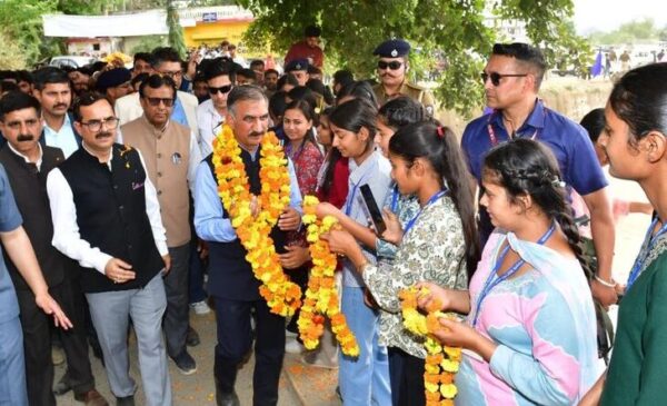 Himachal CM Sukhvinder Singh Sukhu Puts Focus on Education and Healthcare Despite Financial Challenges