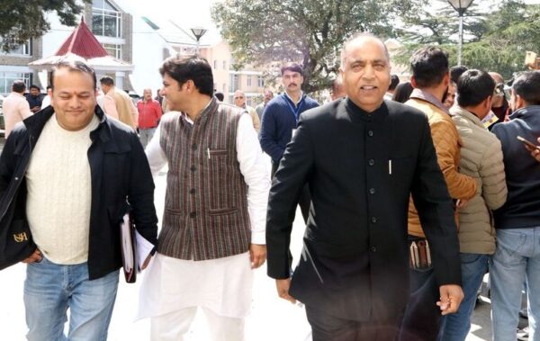 Himachal Budget Sparks War of Words: Jai Ram Thakur Calls It “Empty”, CM Sukhu Hits Back