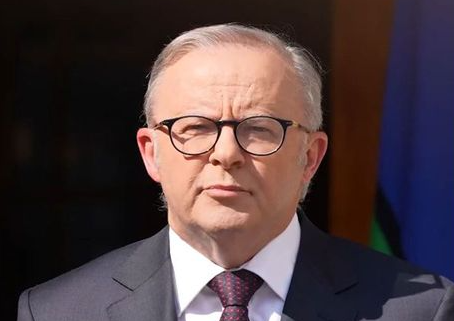 Strait of Hormuz Reopens: Anthony Albanese Warns Global Economy Still at Risk