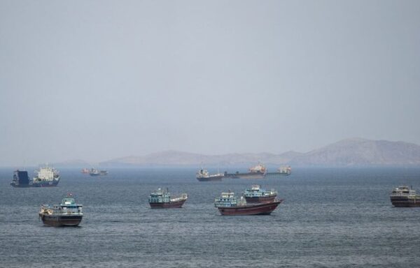Strait of Hormuz Crisis Escalates: Iran’s IRGC Seizes India-Bound Ship, Fires on Vessels Despite US Ceasefire Extension