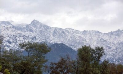 Rare May Snowfall in Dhauladhar Range Brings Winter Chill to Kangra, Tourists Thrilled