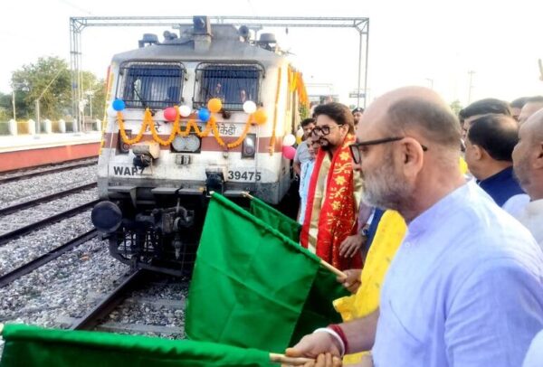 Amb Andaura-Kolkata Weekly Superfast Express Flagged Off, Boosting Himachal’s Rail Connectivity