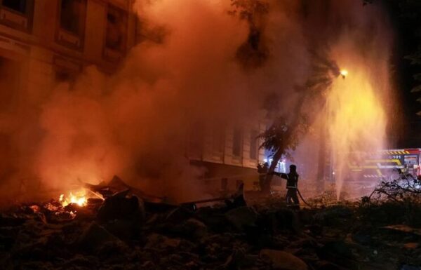 Russian Missile Attack on Kyiv Kills 1, Injures 8 as Fires Break Out Across Five Districts